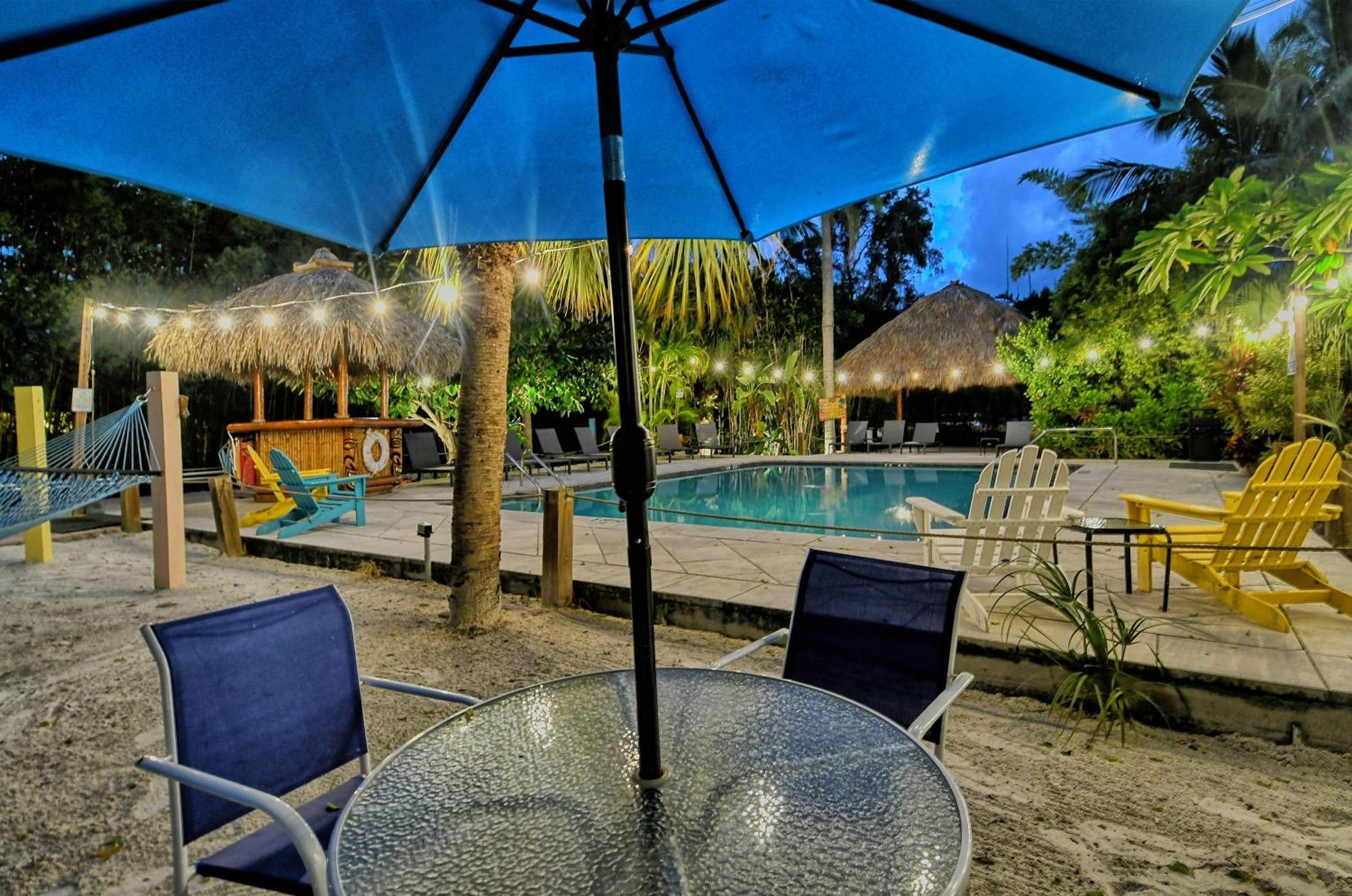 Siesta Key Palms Resort Point O'Rocks Екстериор снимка