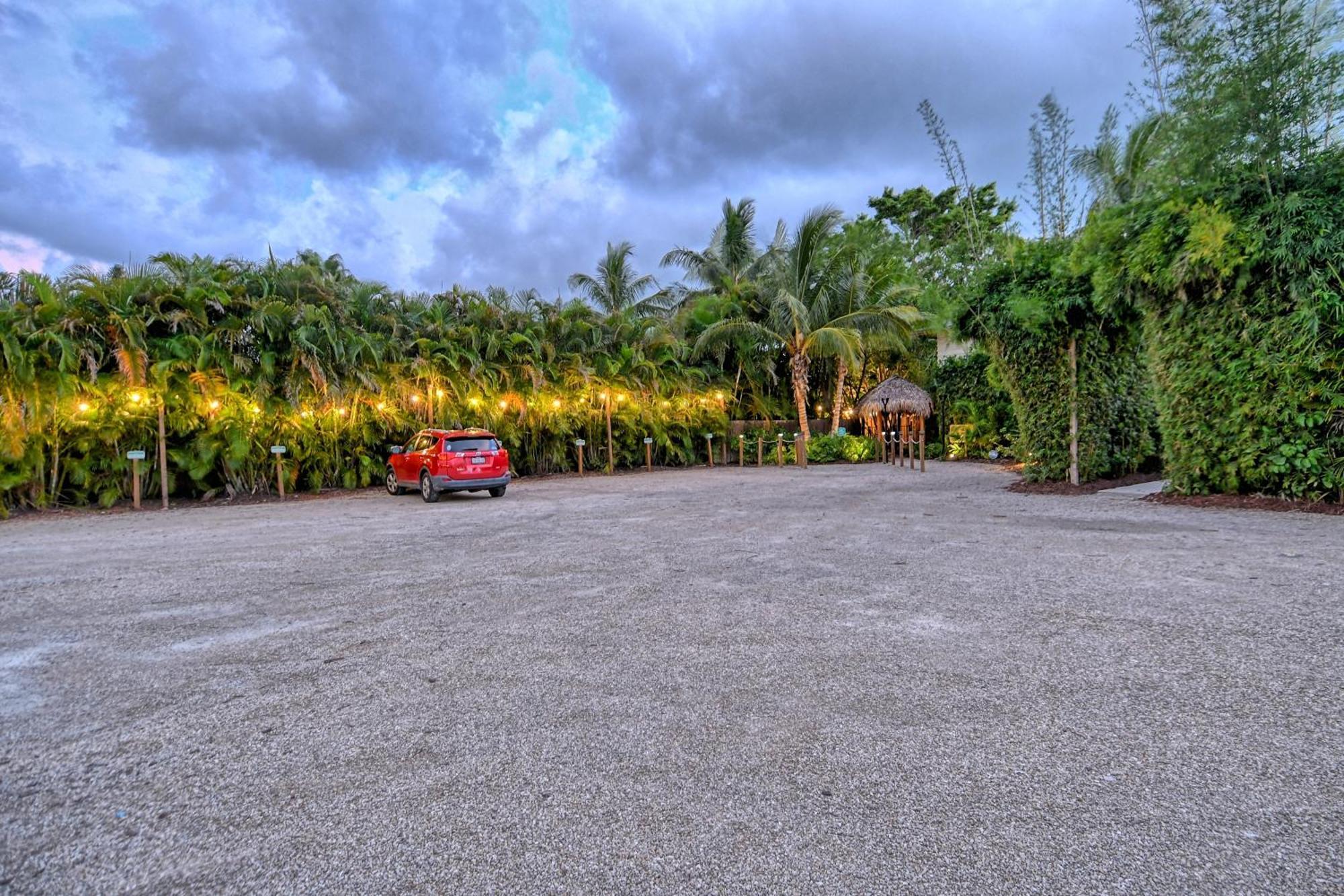 Siesta Key Palms Resort Point O'Rocks Екстериор снимка