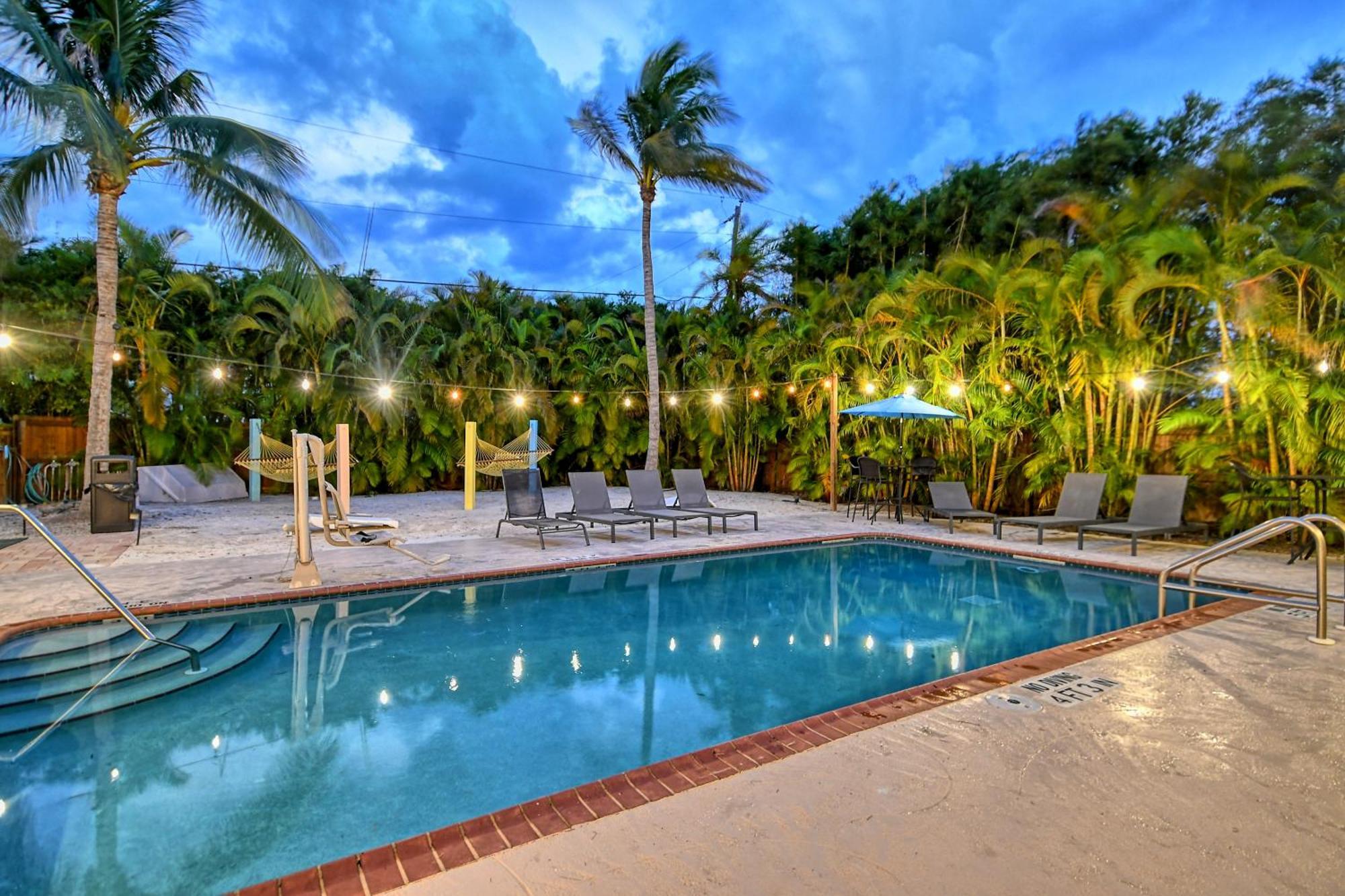 Siesta Key Palms Resort Point O'Rocks Екстериор снимка