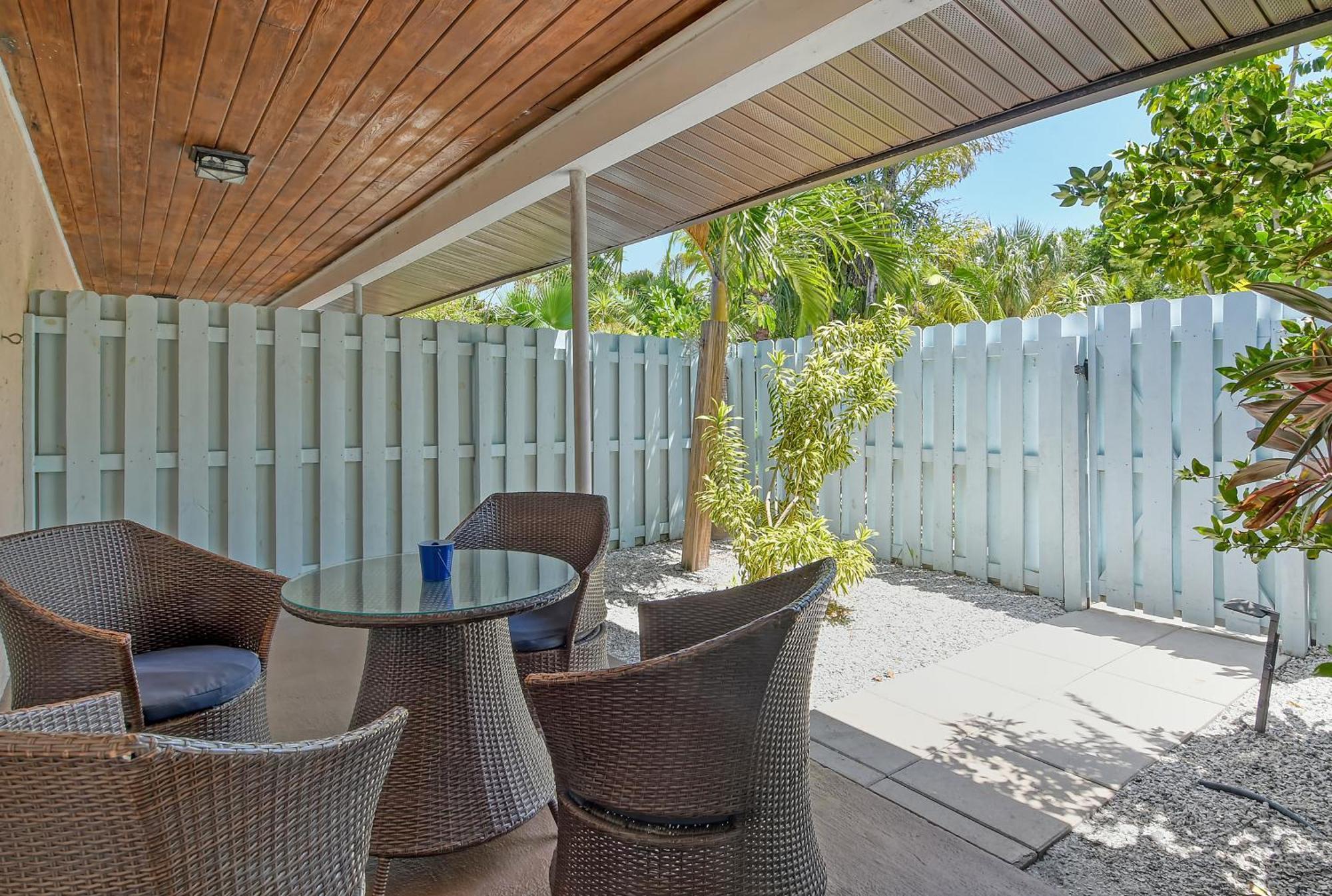 Siesta Key Palms Resort Point O'Rocks Екстериор снимка