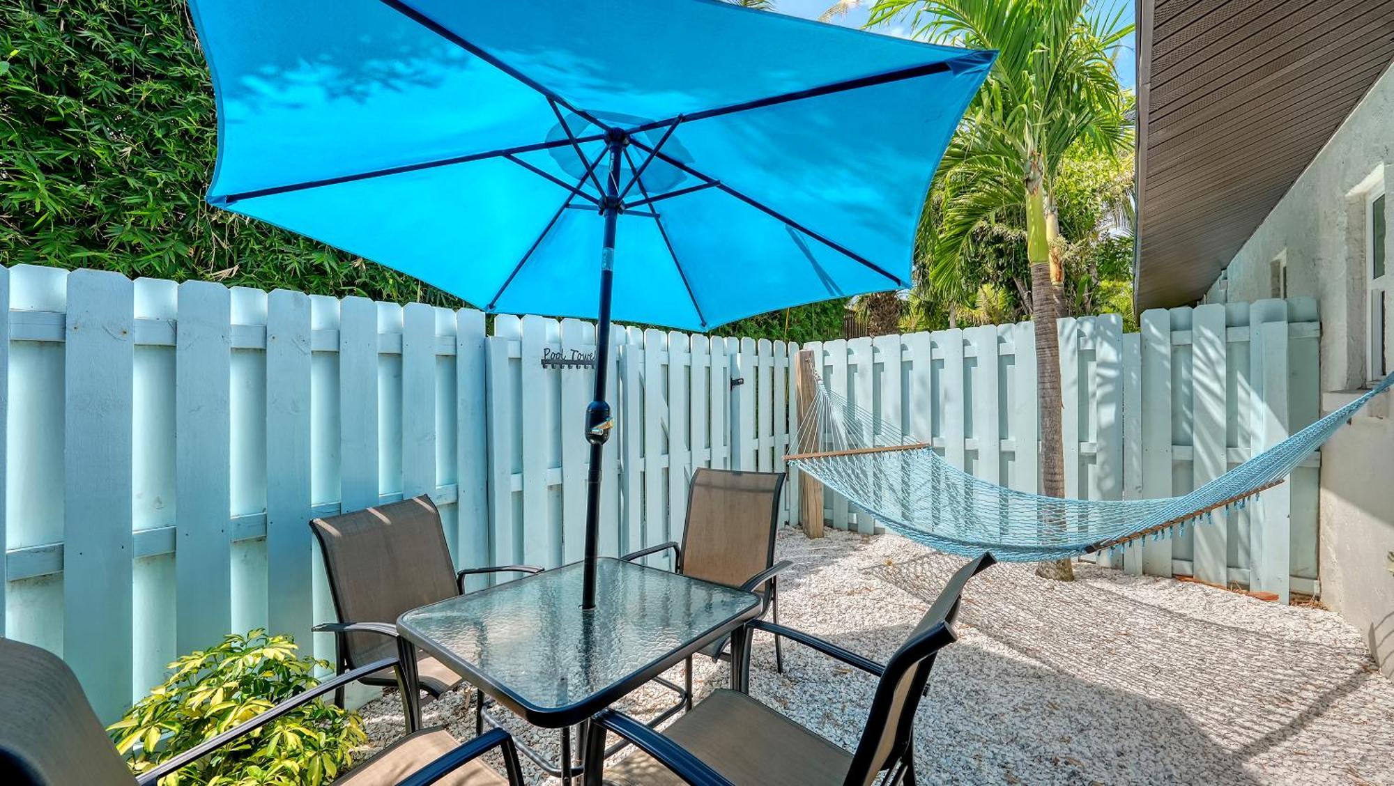Siesta Key Palms Resort Point O'Rocks Екстериор снимка